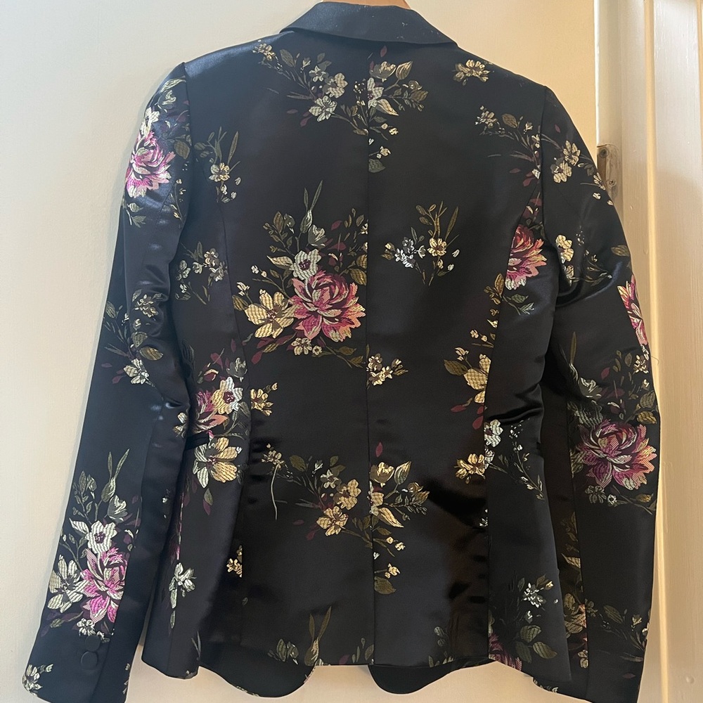 Zara Basic Patterned Blazer Size Xs Never Worn! - image 2